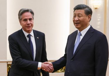 El presidente chino se congratula por los "avances" con EEUU durante la visita de Blinken