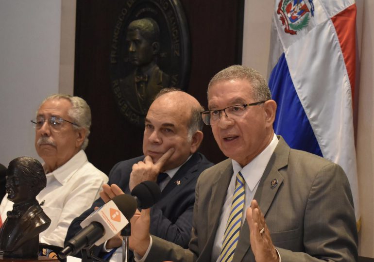 VIDEO | Tras otorgamiento de nacionalidad dominicana a Vargas Llosa Instituto Duartiano reacciona