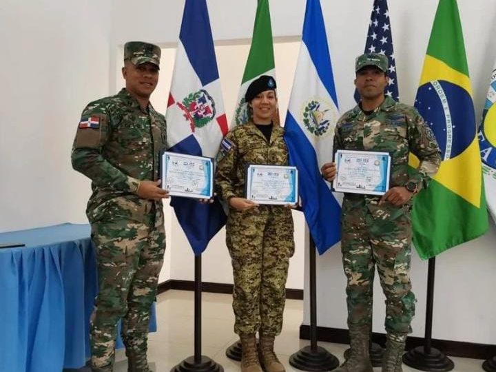 Imparten en CREOMPAZ, Guatemala, clausura del "XVI Curso Instructor de Instructores de Naciones Unidas (UNTOT)"