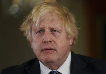 Parlamento británico apoya conclusiones del comité que acusó a Boris Johnson de mentir