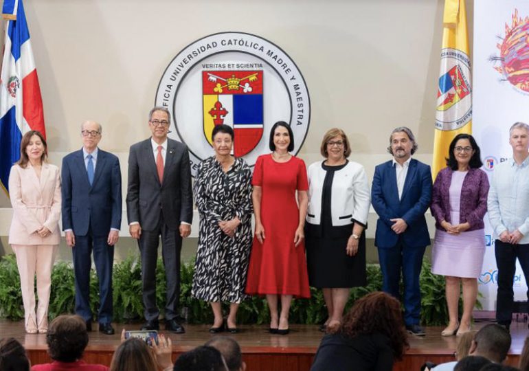 FOTOS | Entidades realizan primer foro sobre Cambio Climático y Primera Infancia en RD