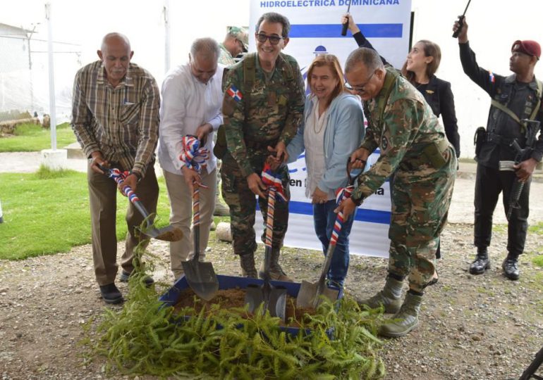 FOTOS | Fuerzas Armadas y EGEHID inician en Alto Bandera construcción de un destacamento militar