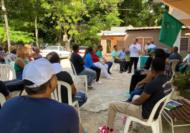 Guillermo Moreno recorre San Cristóbal; llama a líderes a trabajar por el cambio que el país necesita