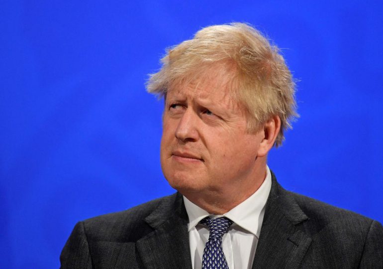 Boris Johnson vuelve al periodismo como columnista del sensacionalista Daily Mail
