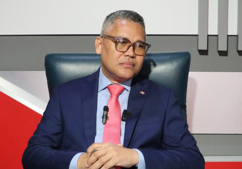 Carlos Peña pide se investigue entrega irregular de dinero por el PRM en 2020