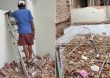 VIDEO | Luego de terminar su relación hombre destruye casa que había hecho en la propiedad de sus suegros