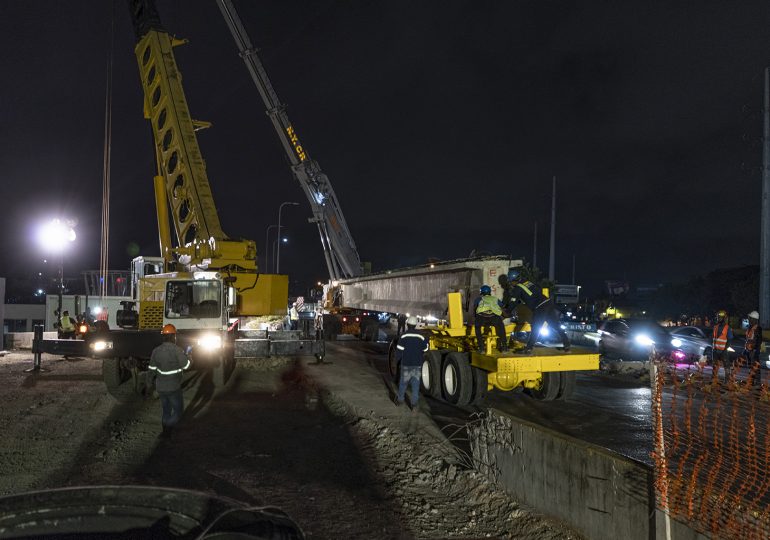Obras Públicas acelera trabajos solución vial en el KM 9 de la autopista Duarte