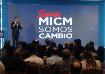 VIDEO | Presentan estudio identifica sectores que más han aportado a la economía RD