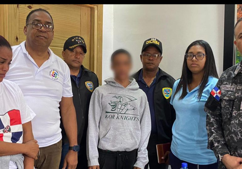 Acusado de amputar mano izquierda de estudiante, se entrega a las autoridades en San Pedro de Macorís