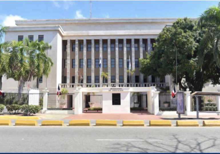 MINERD ofrece apoyo psicológico tras fallecimiento de estudiante por golpiza