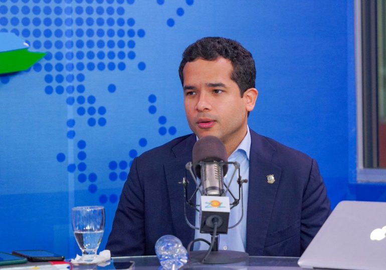 Diputado Omar Fernández anuncia coalición política con ocho partidos
