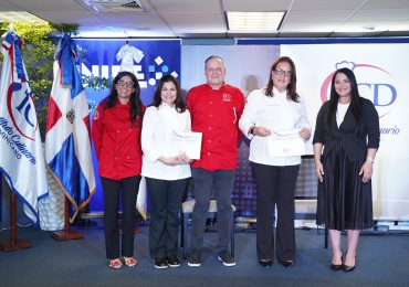 Reconocen chefs dominicanas en industria de catering y banquetes del país