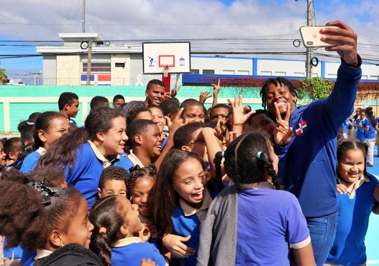 Marileidy Paulino elogia al INEFI por X Juegos Deportivos Escolares Nacionales Barahona 2023