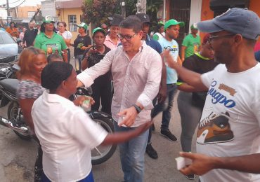Aquilino Serrata acusa a la alcaldía SDO de abandonar y arrabalizar barrios