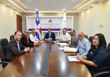 Salud Pública, SNS y CMD acuerdan continuar dando respuestas a demandas del sector salud