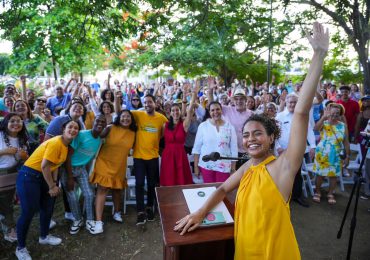 Nicole Pichardo, la joven que aspira a transformar la política en Santo Domingo Oeste presenta su candidatura a diputada