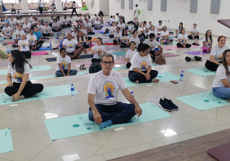 Celebran en RD Día Internacional del Yoga 2023