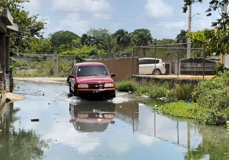 Ante posible paso de la tormenta Bret moradores sector Las Flores Cotuí piden intervenir cañada