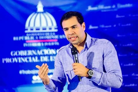 Roberto Ángel anuncia Gobierno establecerá Red de Centros Culturales en el Exterior