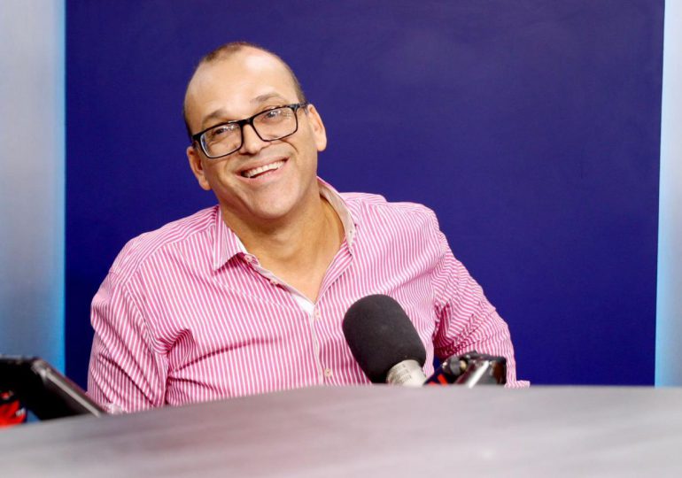 Fredy Fernández asegura encabeza todas las encuestas para ganar senaduría de Hermanas Mirabal