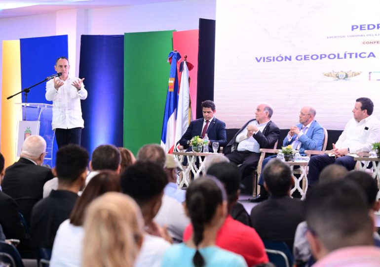 Pedro Baños dicta conferencia magistral titulada “Visión geopolítica de un mundo en cambio”