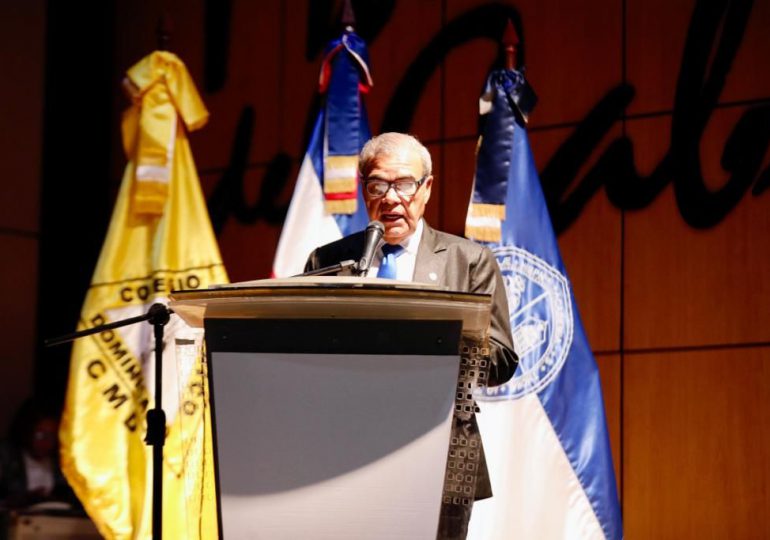 El Colegio Médico Dominicano lanza instituto de formación académica Dr. Fidel Mejía Ramírez