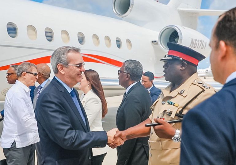 VIDEO | Presidente Abinader llega a Bahamas para participar en reunión de CARICOM