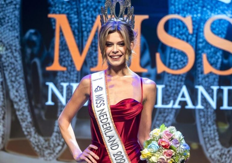 Rikkie Kollé la primera mujer transgénero coronada Miss Países Bajos