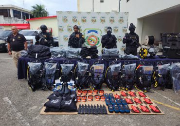 Unidades tácticas de la DNCD reciben nuevos equipos para combatir narcotráfico