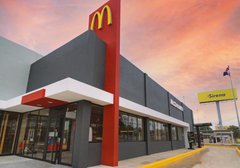 McDonald’s 27 años aportando a la economía dominicana 
