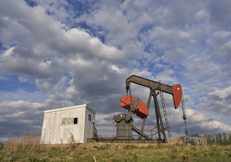 Pozos de petróleo abandonados en Canadá, bomba de tiempo para el medioambiente