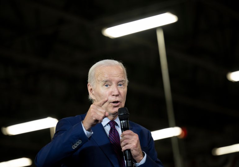 Biden reconoce su séptima nieta tras críticas republicanas