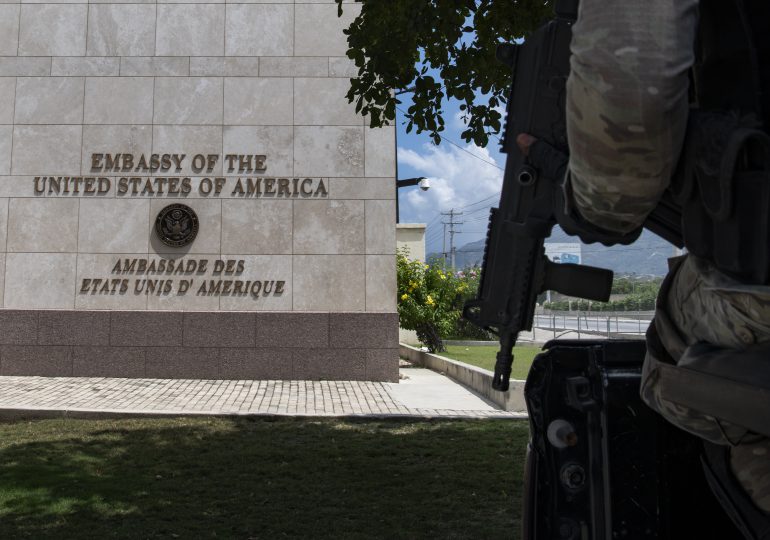 VIDEO | Estados Unidos ordena salir de Haití a su personal no esencial