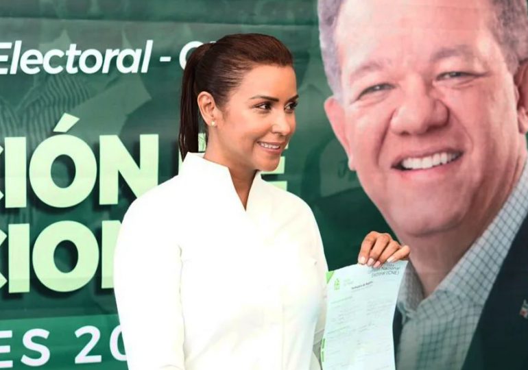Selineé Mendez anuncia su candidatura a diputada del Distrito Nacional por la Fuerza del Pueblo