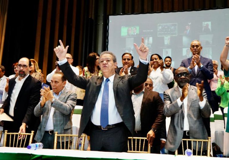 VIDEO | Oficial: Leonel Fernández único precandidato presidencial por Fuerza del Pueblo