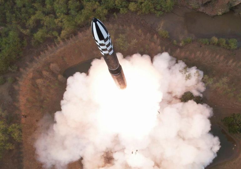 Corea del Norte asegura haber lanzado misil intercontinental de combustible sólido
