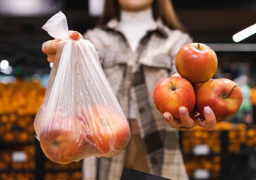 Nueva Zelanda prohíbe bolsas finas de plástico en los supermercados
