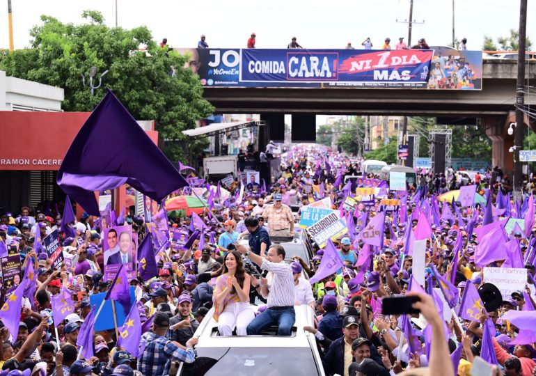 Video| Abel en un mar de gente: “El PLD está en las calles y en 2024 estará en el Palacio”