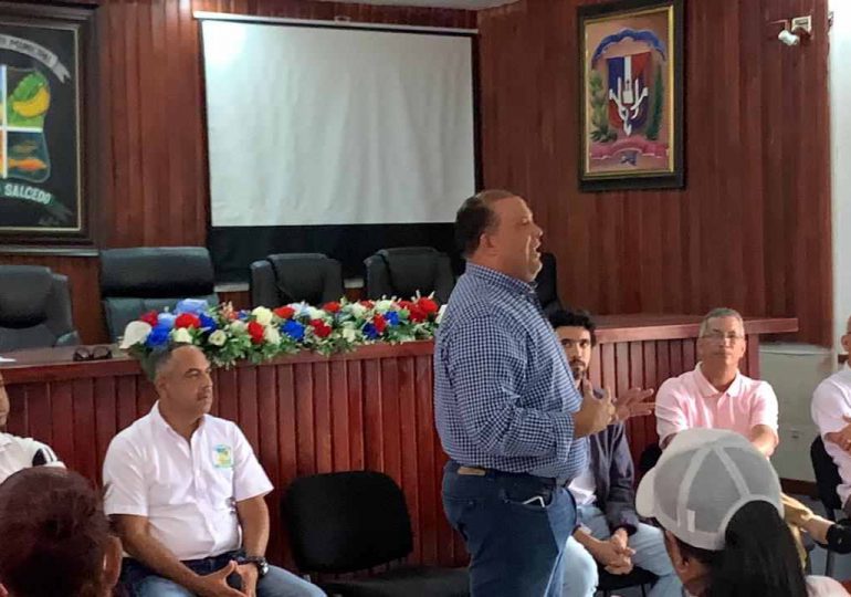 Alcalde Ignacio Rosa: "En Manzanillo solo otorgaremos permisos de construcción a familias afectadas por desalojo de Muro Fronterizo"