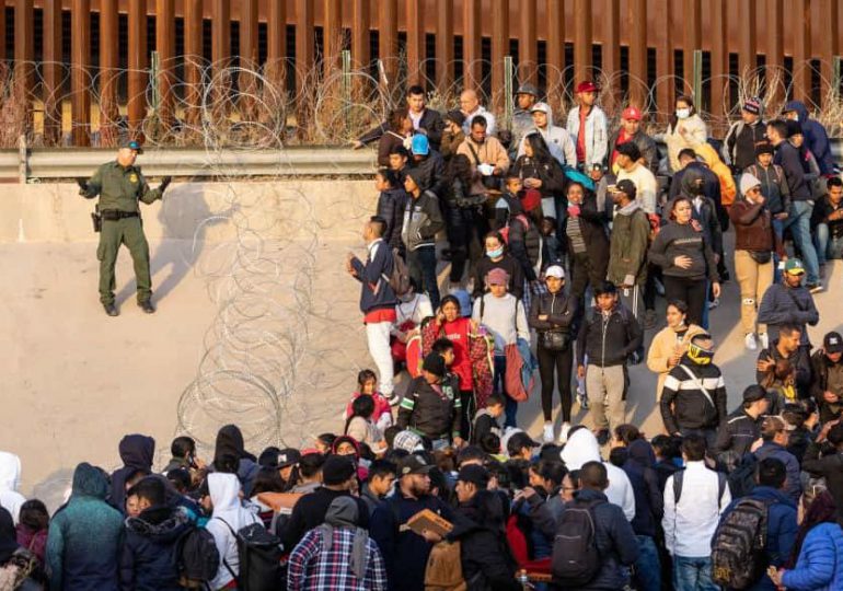 EEUU acuerda con México aceptar peticiones de asilo de migrantes de 4 países