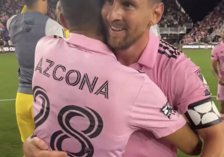 Video| Dominicano Edison Azcona abraza a su compañero Lionel Messi tras debut con el Inter de Miami