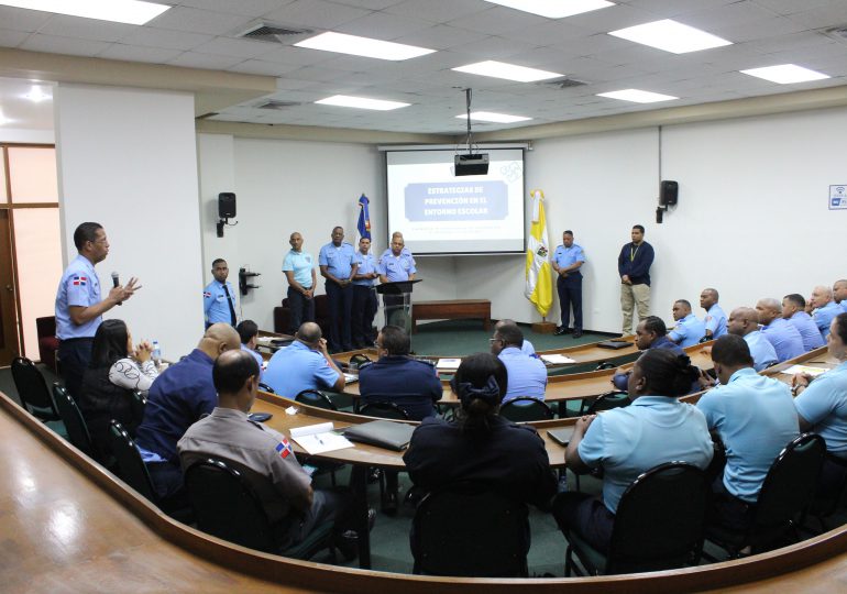 Dirección de la Policía Escolar realiza taller avanzado en prevención y seguridad “Entornos Escolares Seguros”