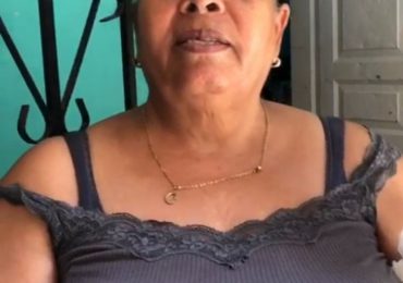 Hedor de cloaca y materia fecal afecta comunitarios de El Manguito en el DN piden CAASD acuda en su auxilio