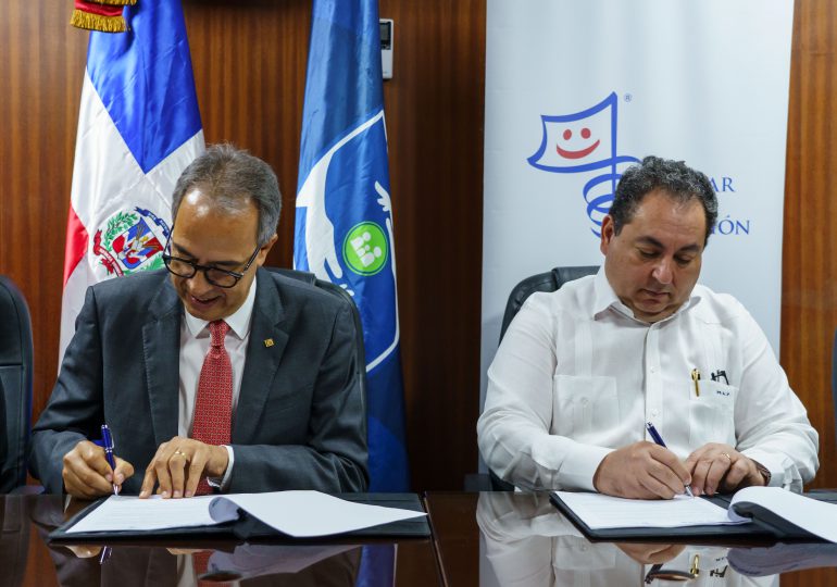 Sanar una Nación y SNS firman acuerdo para fortalecer la atención primaria en provincias vulnerables