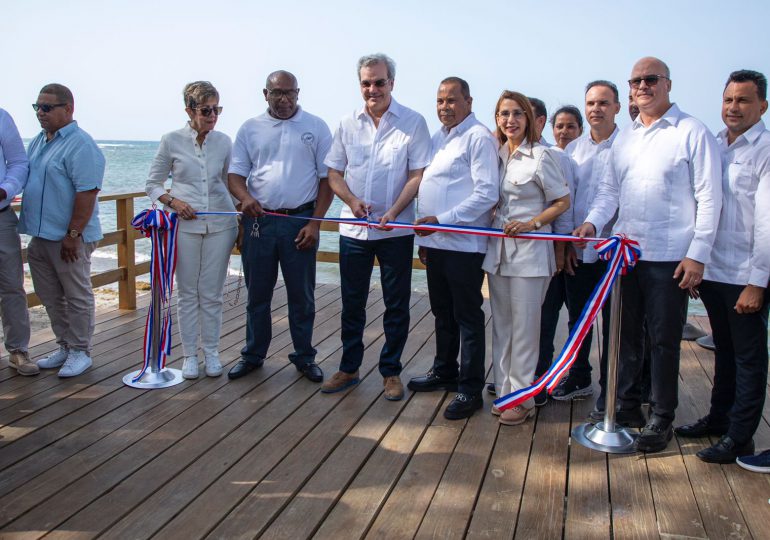 Presidente Abinader inaugura cinco obras en Puerto Plata