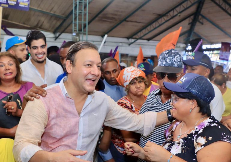 "El pueblo no tiene de dónde agarrarse para comer tres veces al día", según Abel Martínez