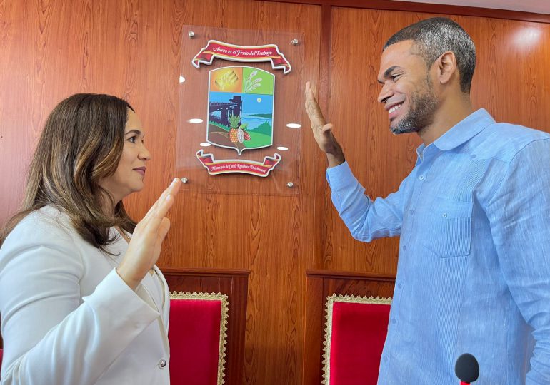 Yosi Contreras asume las riendas de la Alcaldía de Cotuí tras fallecimiento alcalde “Ñeñé”