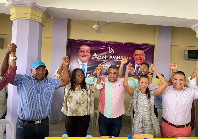 Juan Julio Campos inscribe candidatura a senador de la provincia La Altagracia por el PLD