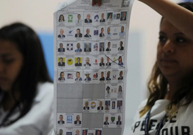 Guatemala comienza revisión del resultado de elecciones impugnadas