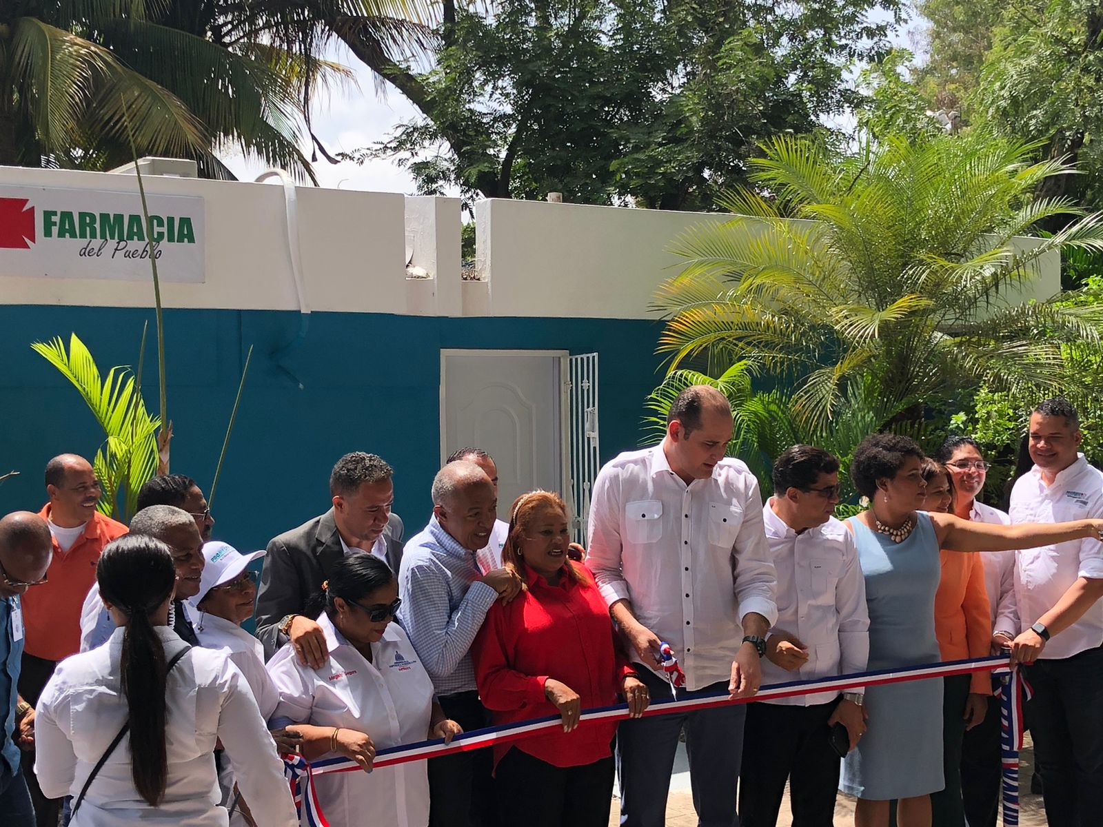 PROMESE/CAL instala Farmacia del Pueblo en el Gautier y otras dos en